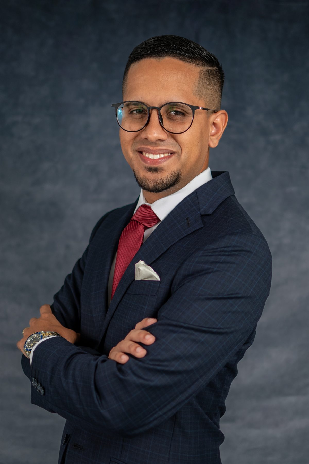 Foto profesional del Lcdo. Jomar Alexis Delgado Rodríguez